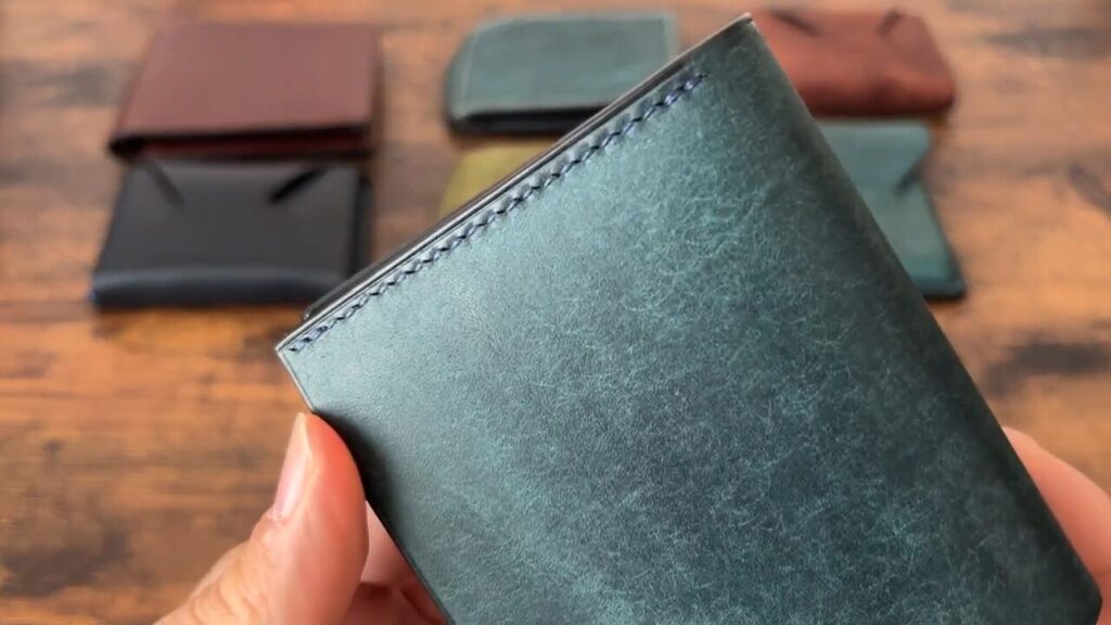 Lutece（リュテス）のSpina（スピナ）のステッチ