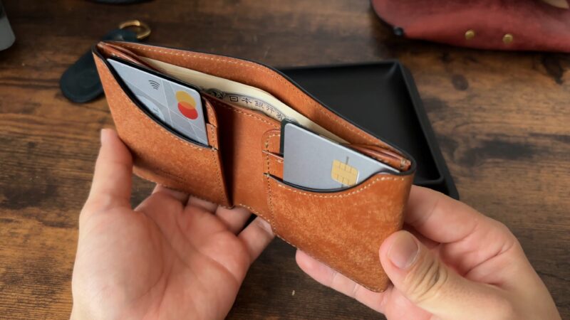 ホールドウォレットの内装