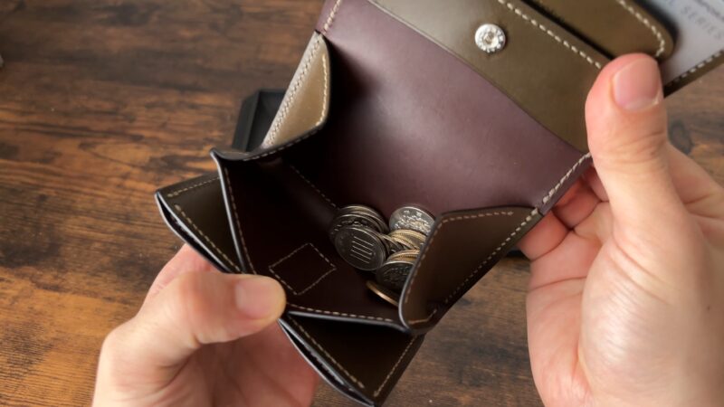 HASEGAWA（ハセガワ）のValtina（ヴァルティナ）の小銭入れ