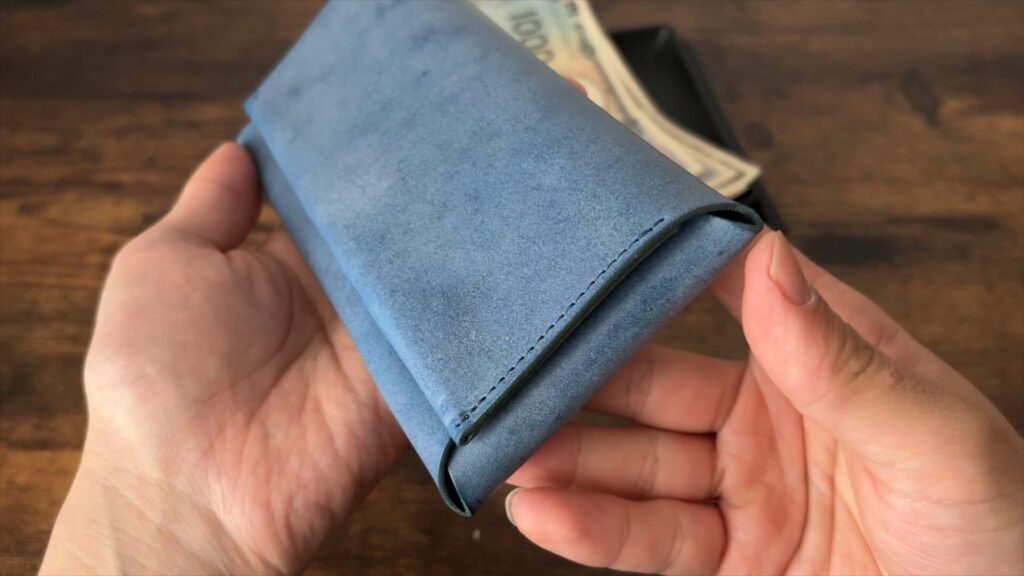 ファブリックの長財布