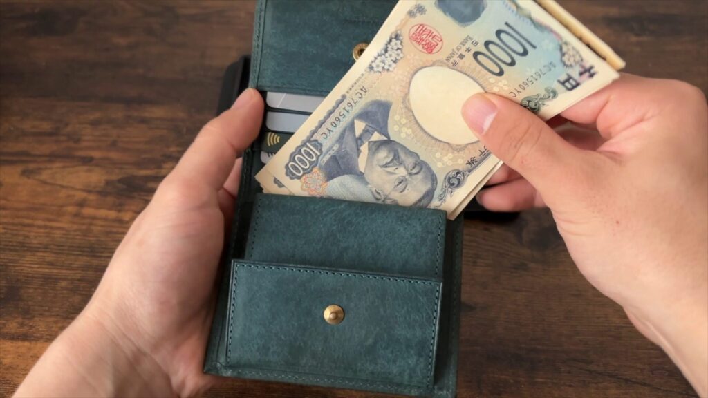 レンマのマリスコの札を入れる部分