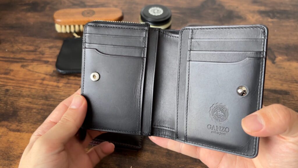 ガンゾ コードバンRC Lファスナー二つ折り財布の内装