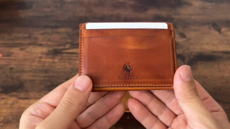 kissora(キソラ)サビアシリーズ二つ折り財布のエイジング
