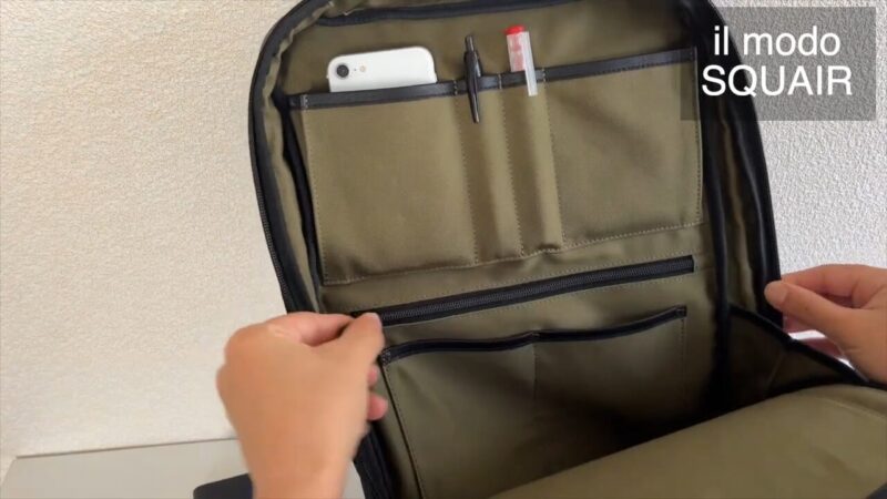 ステータシーのリュックの内部ポケット