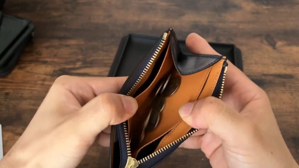 CRAFSTO(クラフスト)フラグメントケースの小銭入れ