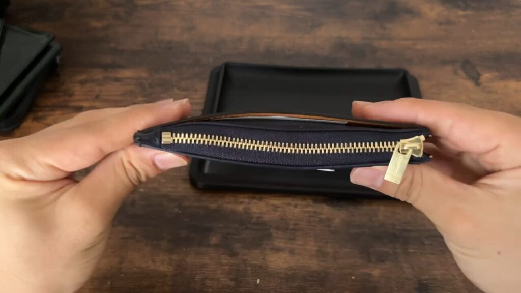 CRAFSTO(クラフスト)フラグメントケースの厚み