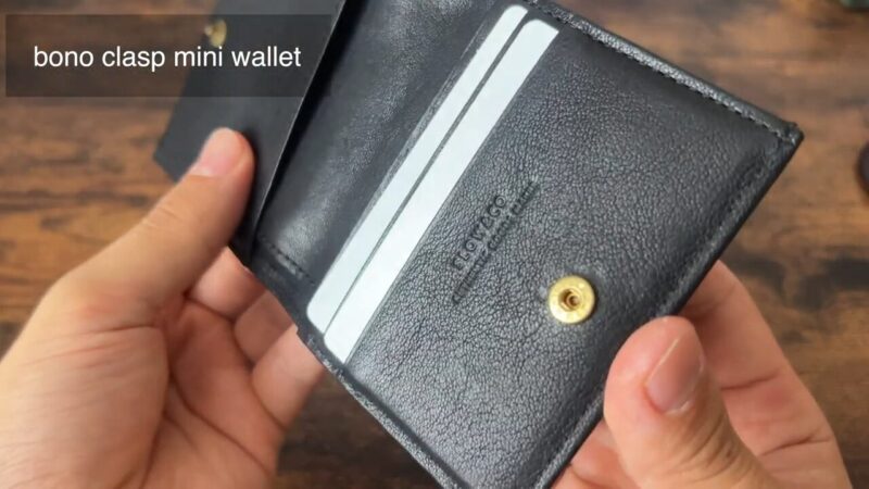 slow(スロウ)クラスプミニウォレットの革質