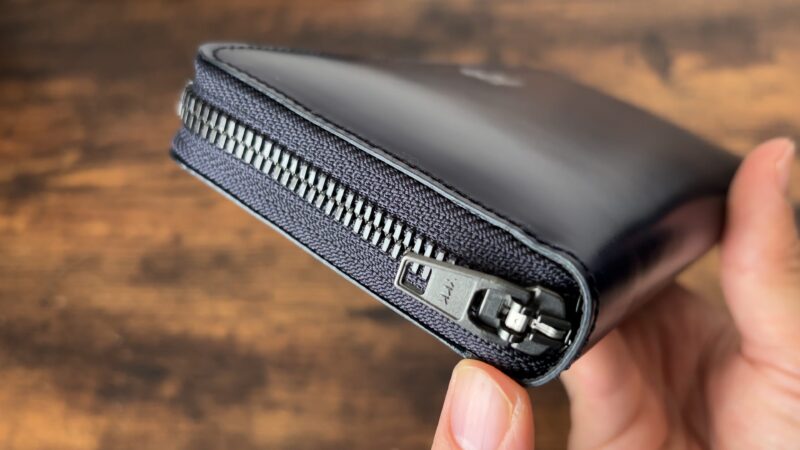 UNIQUEONラウンドファスナーのファスナー