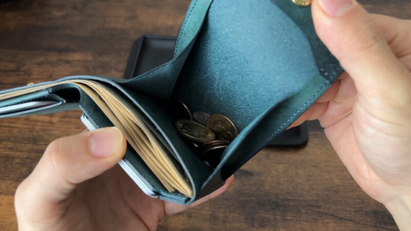 【池之端銀革店】ギャルソンスリムウォレットの小銭入れ