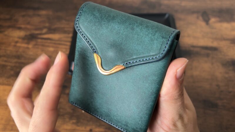 【池之端銀革店】ギャルソンスリムウォレットのデザイン