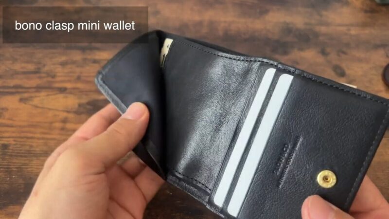 slow(スロウ)クラスプミニウォレットのフリーポケット