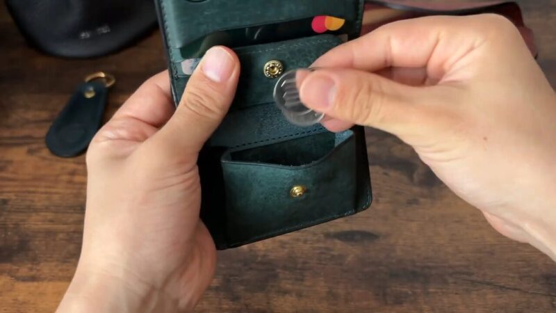 プエブロランドミニウォレットの小銭入れ