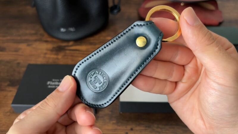 シェルコードバン靴ベラキーホルダーの革質