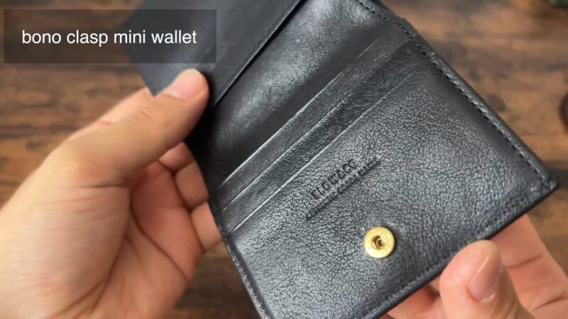 slow(スロウ)クラスプミニウォレットの内装