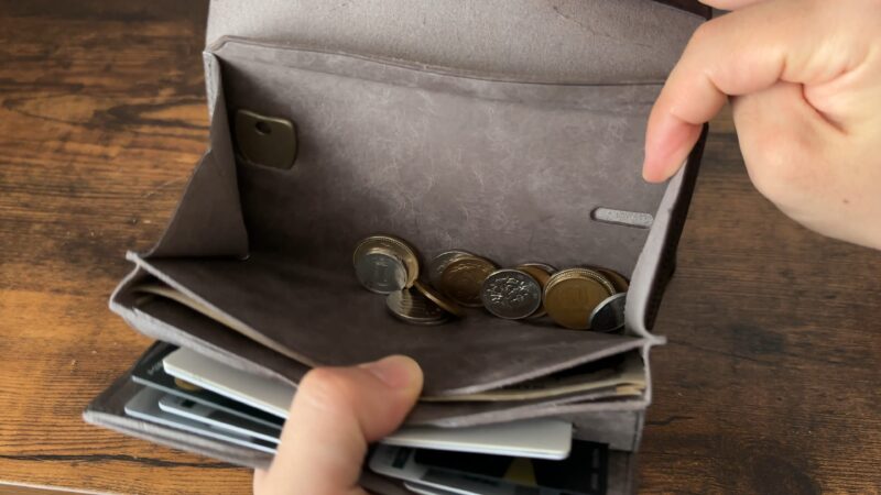 STUDIUM(ストゥディウム)のスタンドアップウォレットの鍵の収納