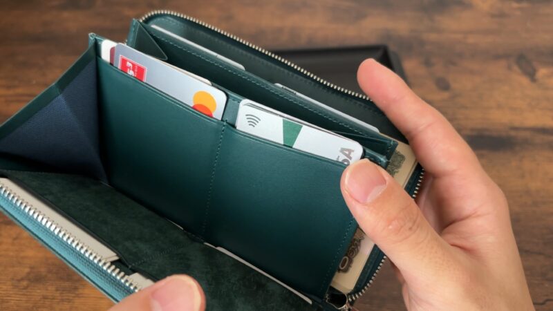 レンマ　エラスティコの内装の革質